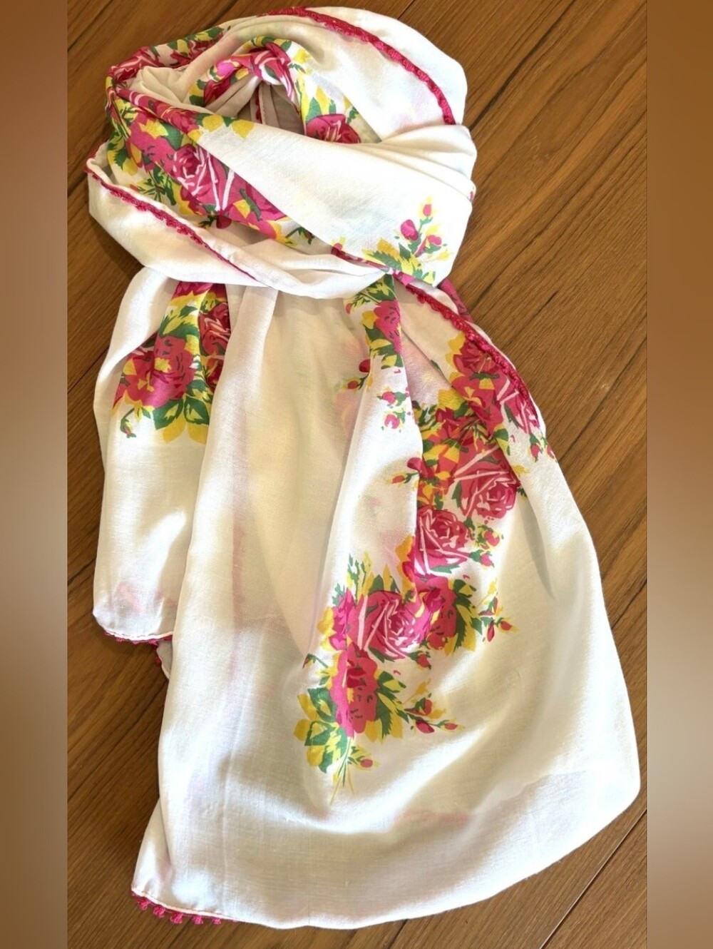 New Vintage Mint Y2K Original-Era Betsey Johnson BETSEY Rose Scarf Wrap 80" x29"
